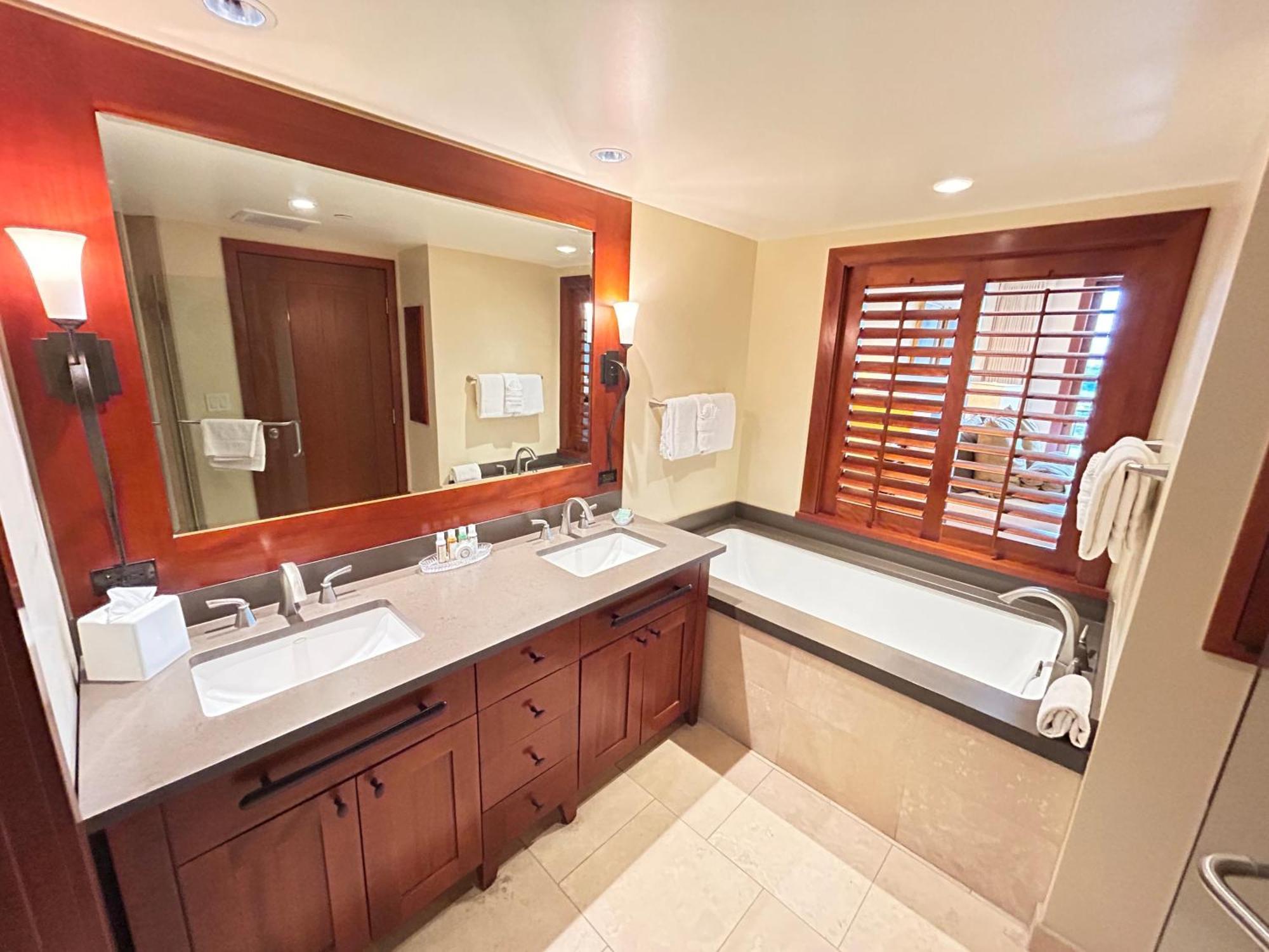 Luxury Ko Olina O1002 Spacious 3Br Ocean And Mountain Views 2 Free Parking Каполей Экстерьер фото
